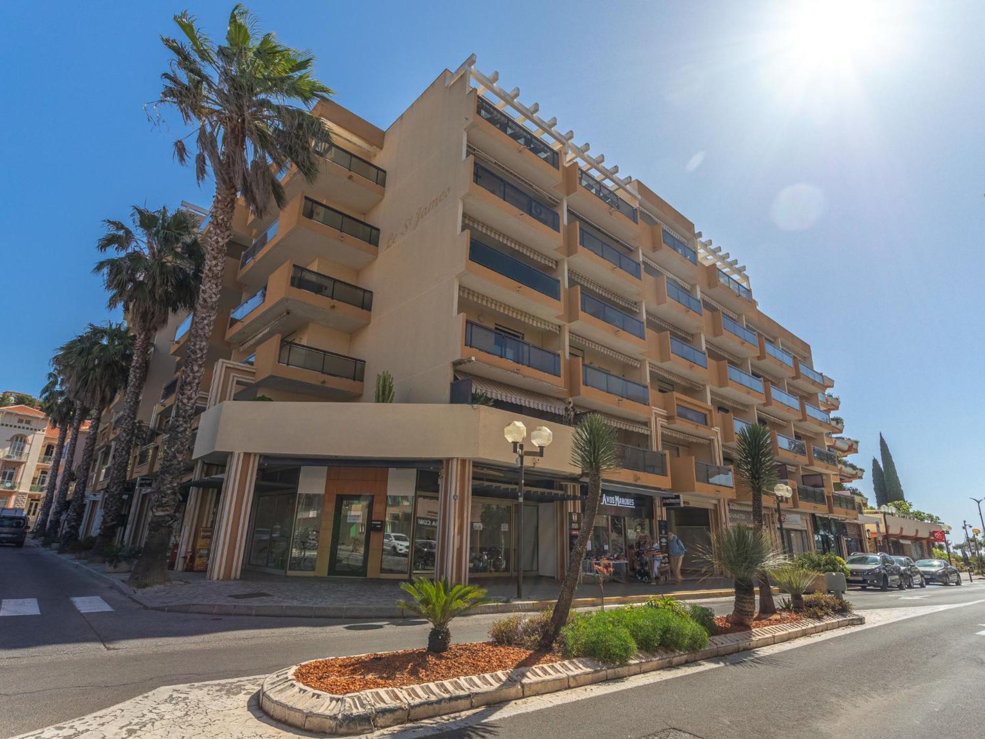 Saint James-12 By Interhome Le Lavandou